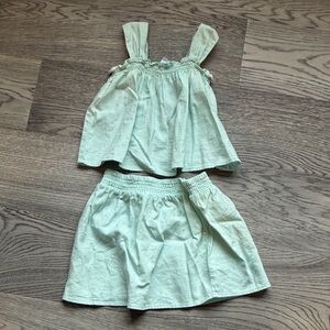 GAP matching top and skirt